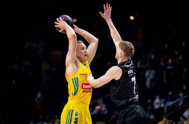 全校话题 全校话题