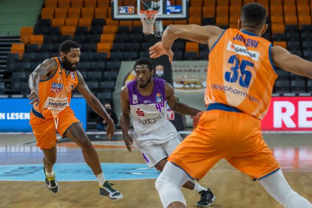 防守端的注 防守端的注