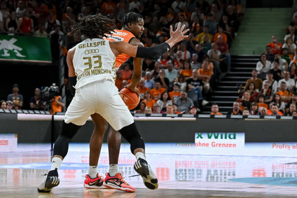 高压逼抢下 高压逼抢下