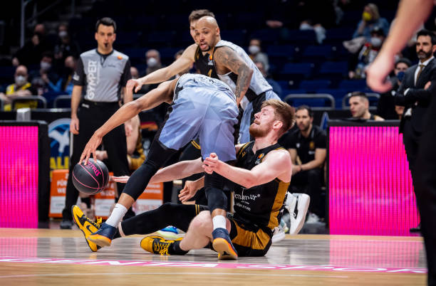 那不勒斯的 那不勒斯的